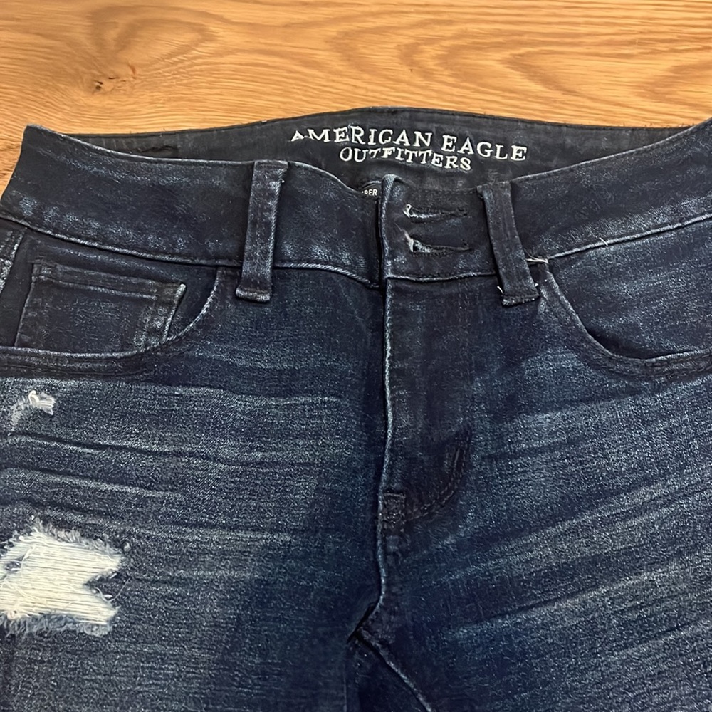 American Eagle Dark Wash Cropped Jeans - Picture 2 of 4